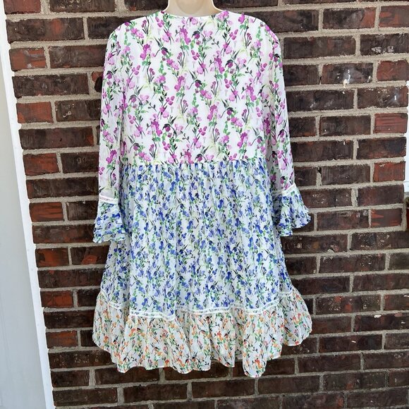 Maison Tara Tiered Mini Dress Floral Spring Easter Sz M White Pink Blue Pastel - Picture 2 of 7